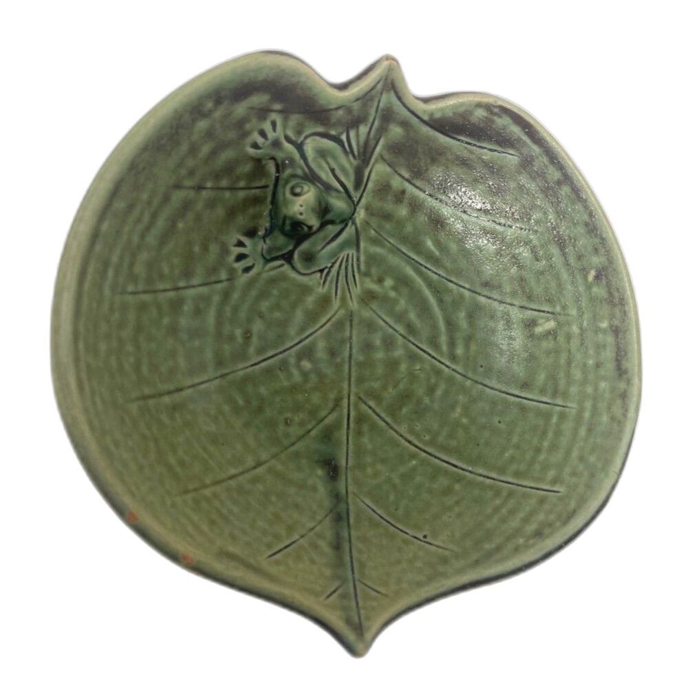 VTG Frog on Leaf Lily Pad Ceramic Pottery Dish Trinket Matt Green Glaze Finish 5